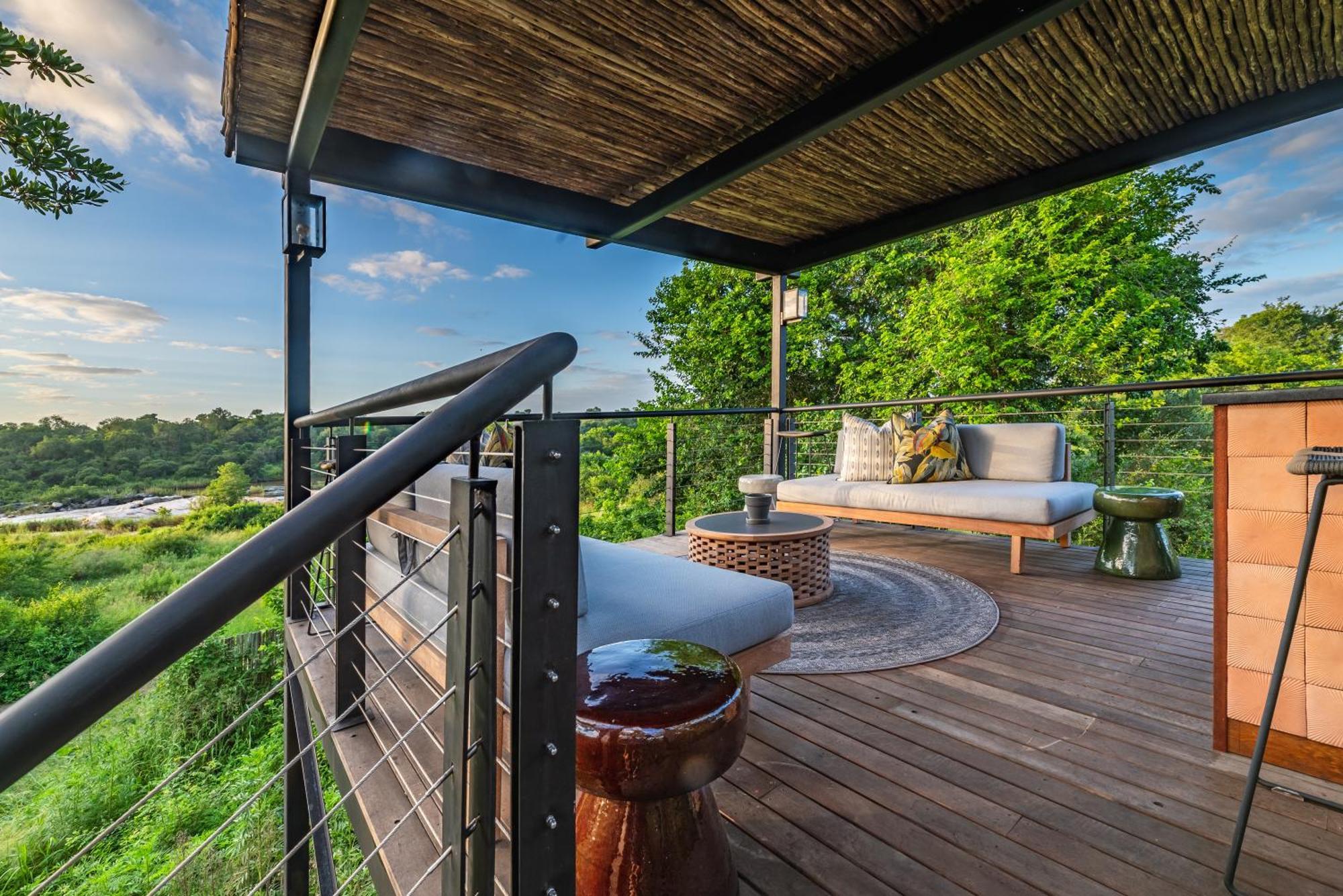 Elephant Point Lodge *
