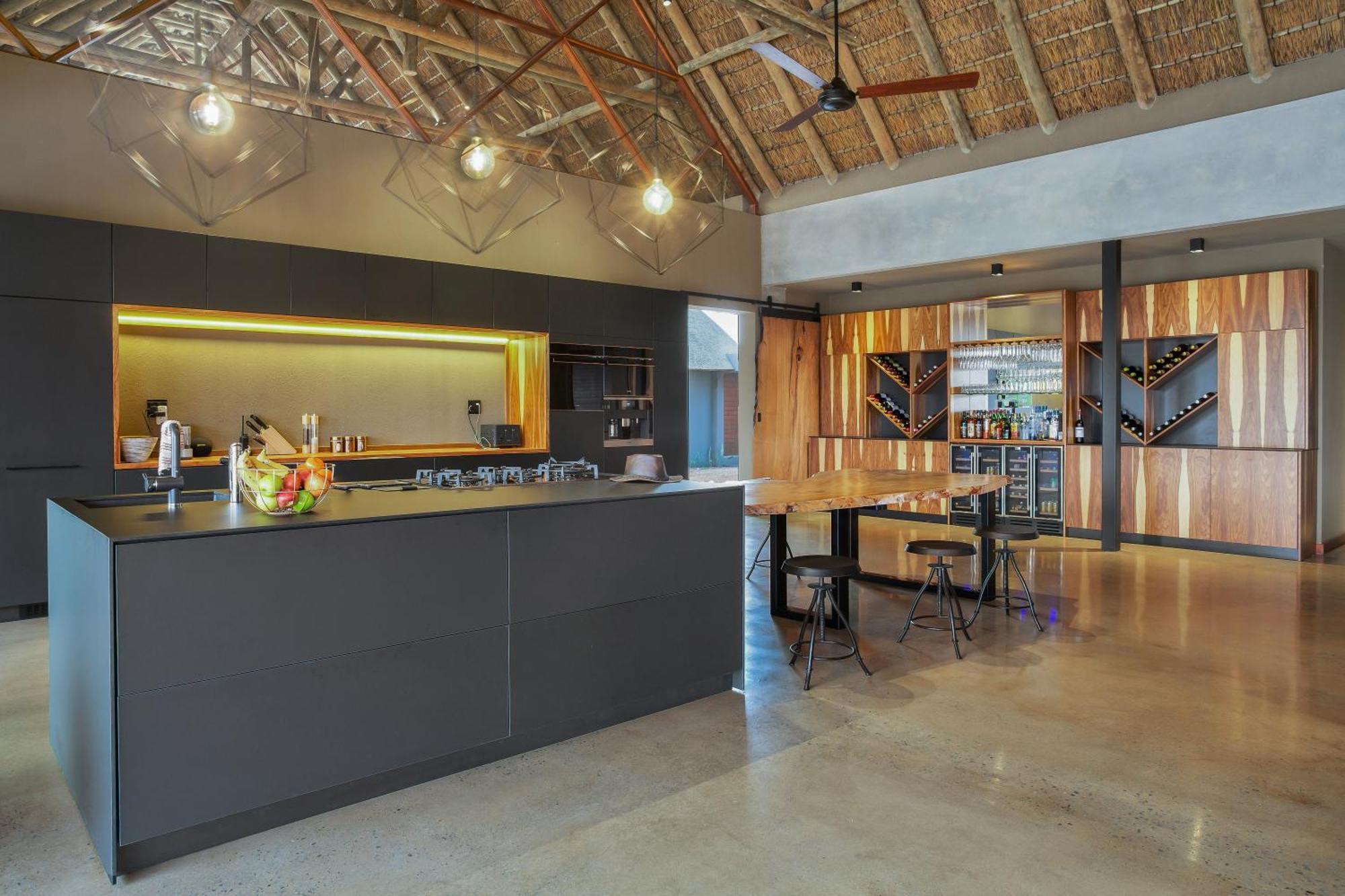 Lodge Elephant Point *